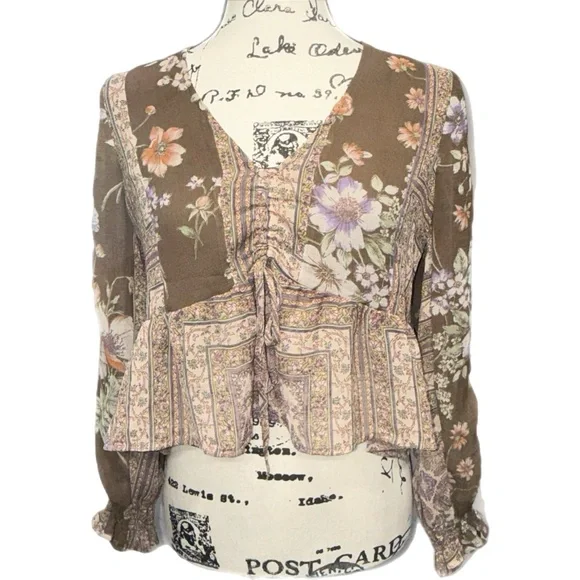 American Eagle - Boho Cottagecore Patchwork Floral Peplum Blouse - Size Small - Picture 10 of 10